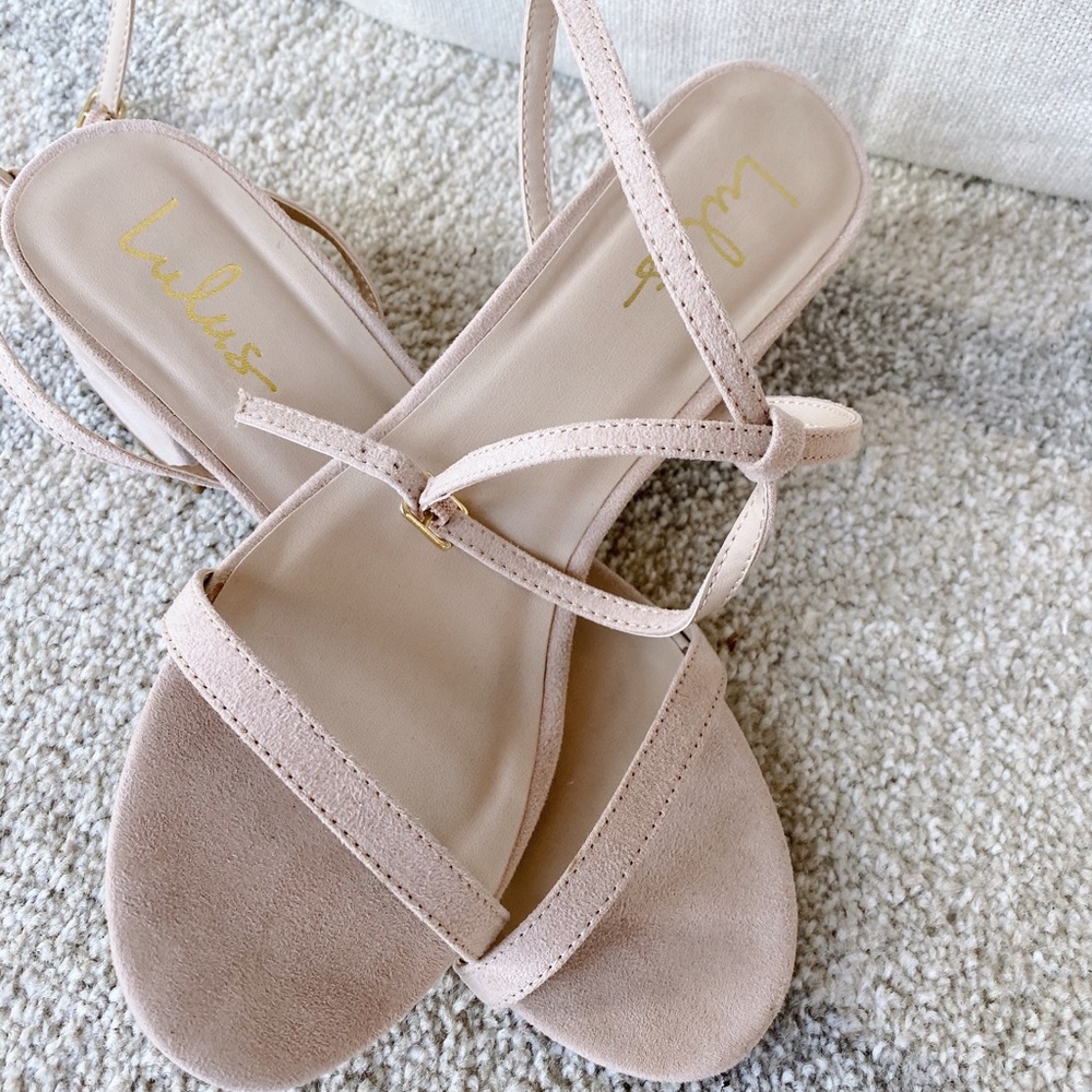 Lulus pink suede heels